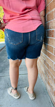 Load image into Gallery viewer, Curvy Girl Judy Blue Shorts