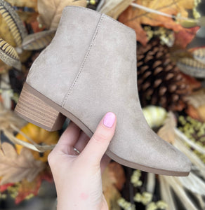 Falling For You Bootie - Southern Fashionista Boutique 