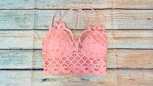 Load image into Gallery viewer, CROCHET LACE BRALETTE WITH BRA PADS