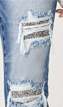 Load image into Gallery viewer, Mid-Rise Sequin Patch Risen jeans